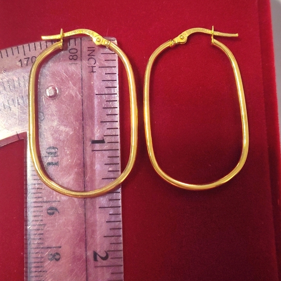 Oblong Hoop Earring 18k Real Gold - Picture 5 of 8